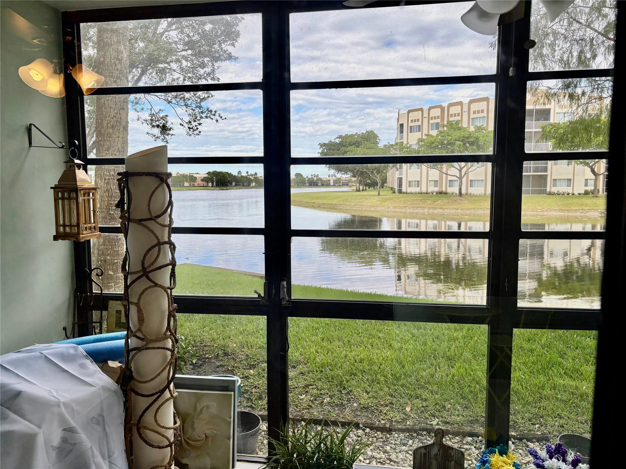 KINGS POINT - Residential