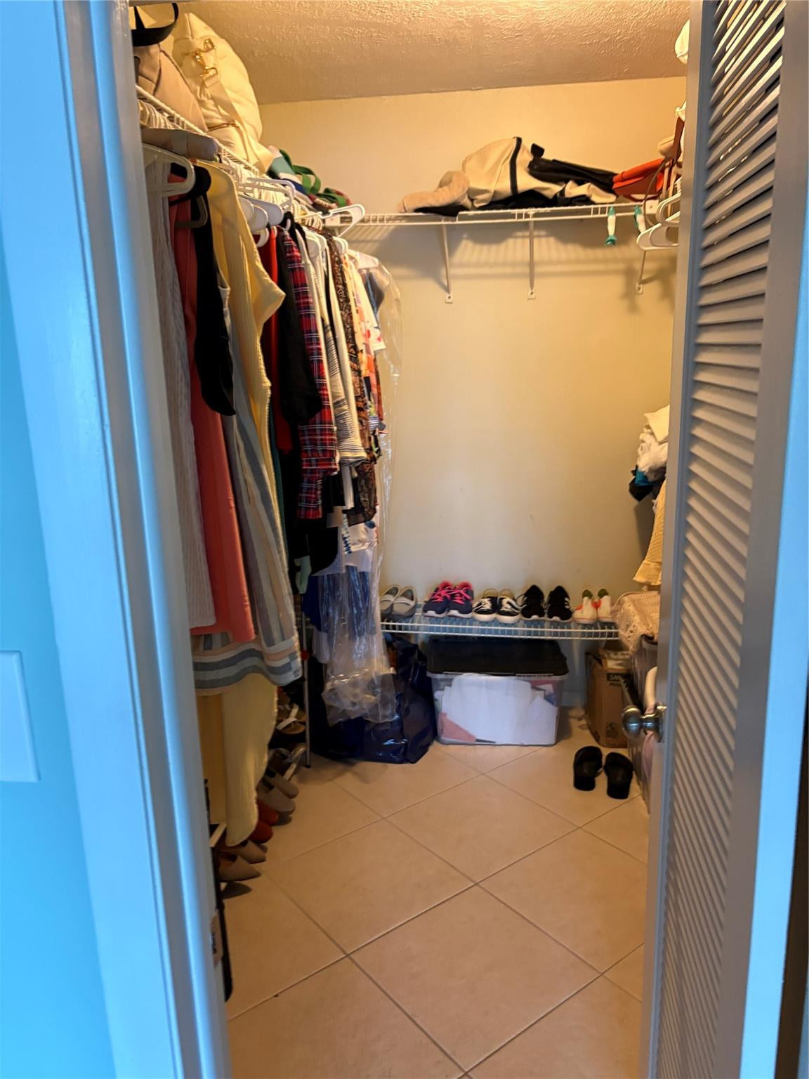 KINGS POINT - Residential