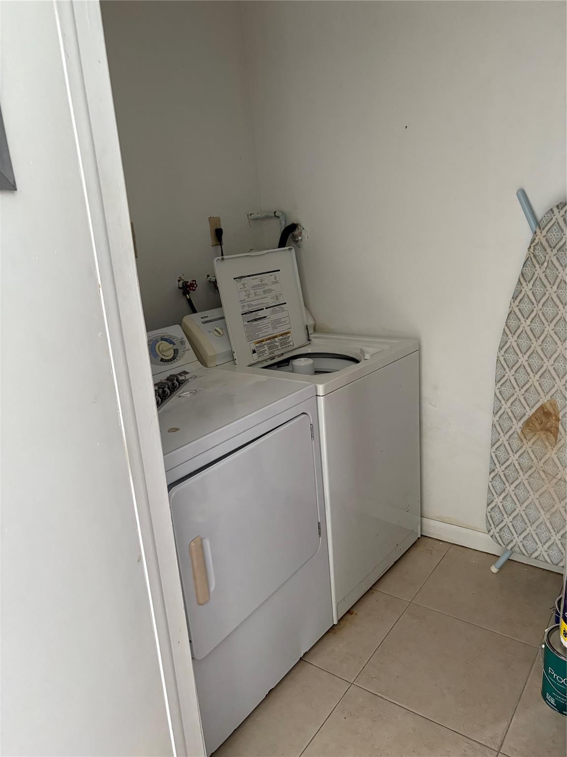 KINGS POINT - Residential