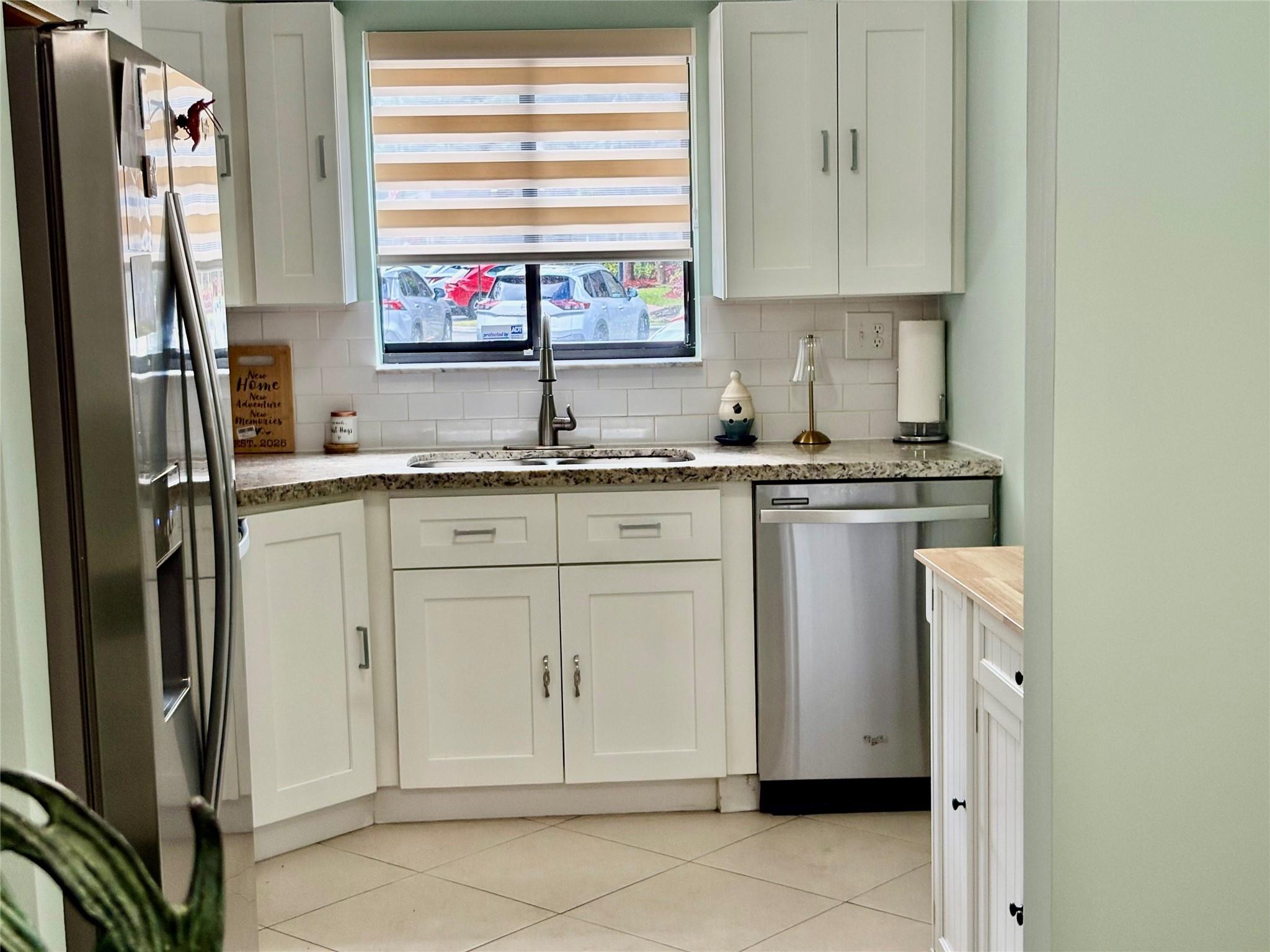 KINGS POINT - Residential