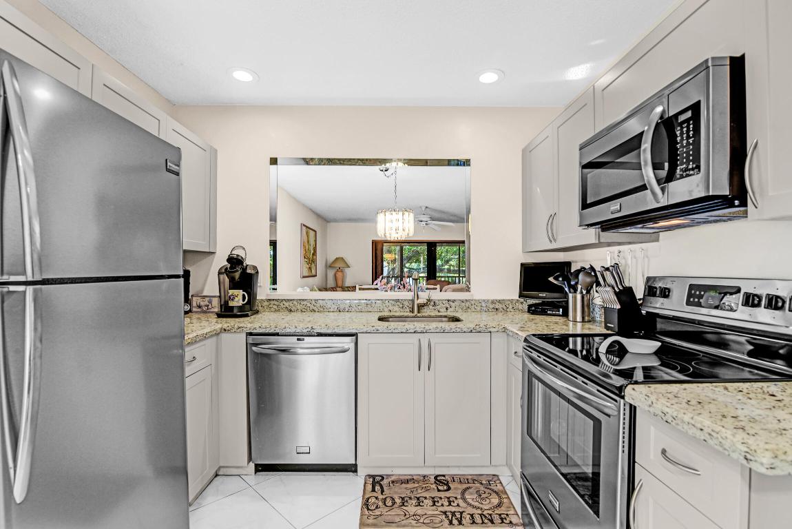 Pelican Pointe Condo - Residential