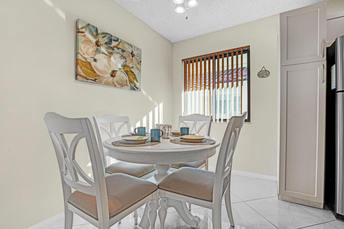 Pelican Pointe Condo - Residential