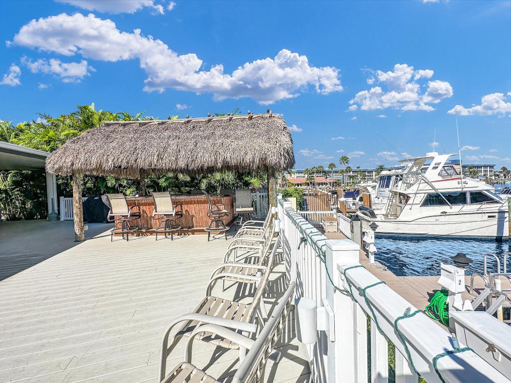 Pelican Pointe Condo - Residential