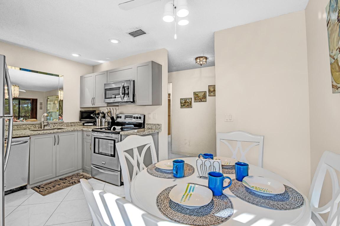 Pelican Pointe Condo - Residential