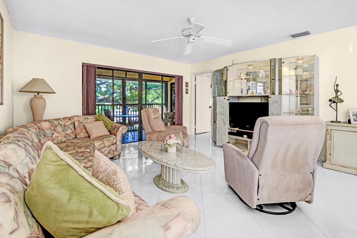 Pelican Pointe Condo - Residential