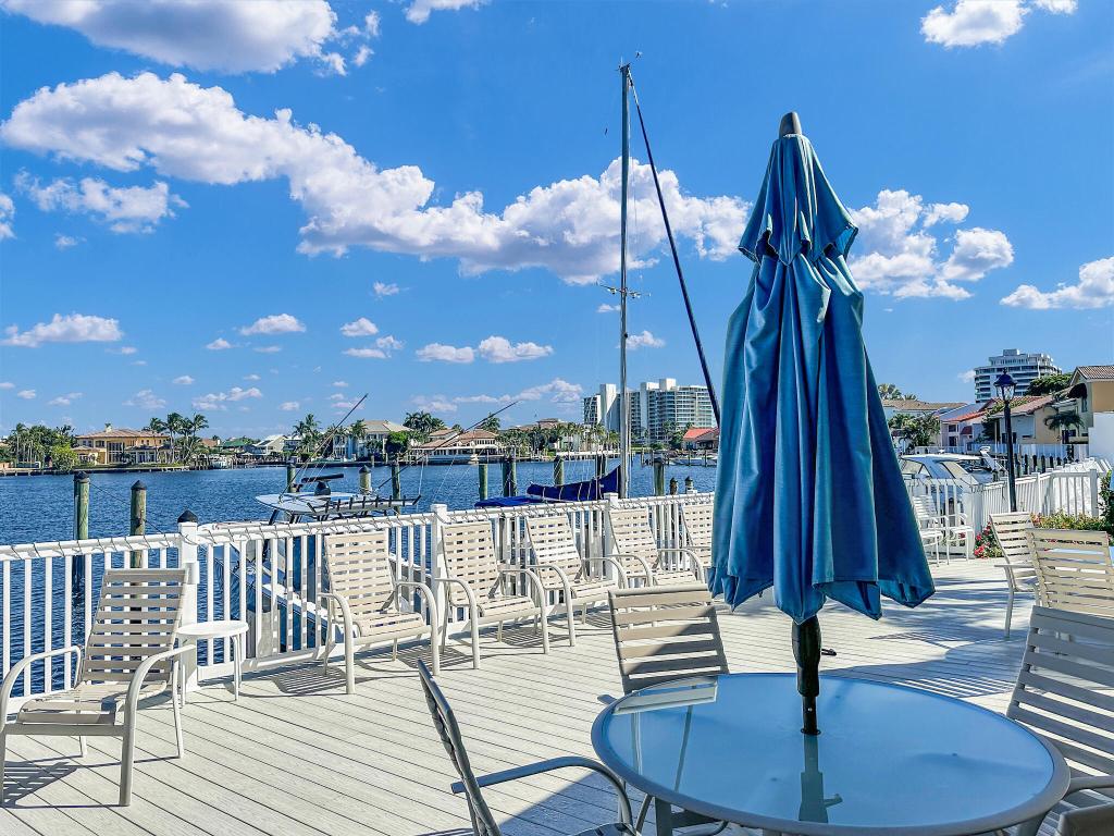 Pelican Pointe Condo - Residential