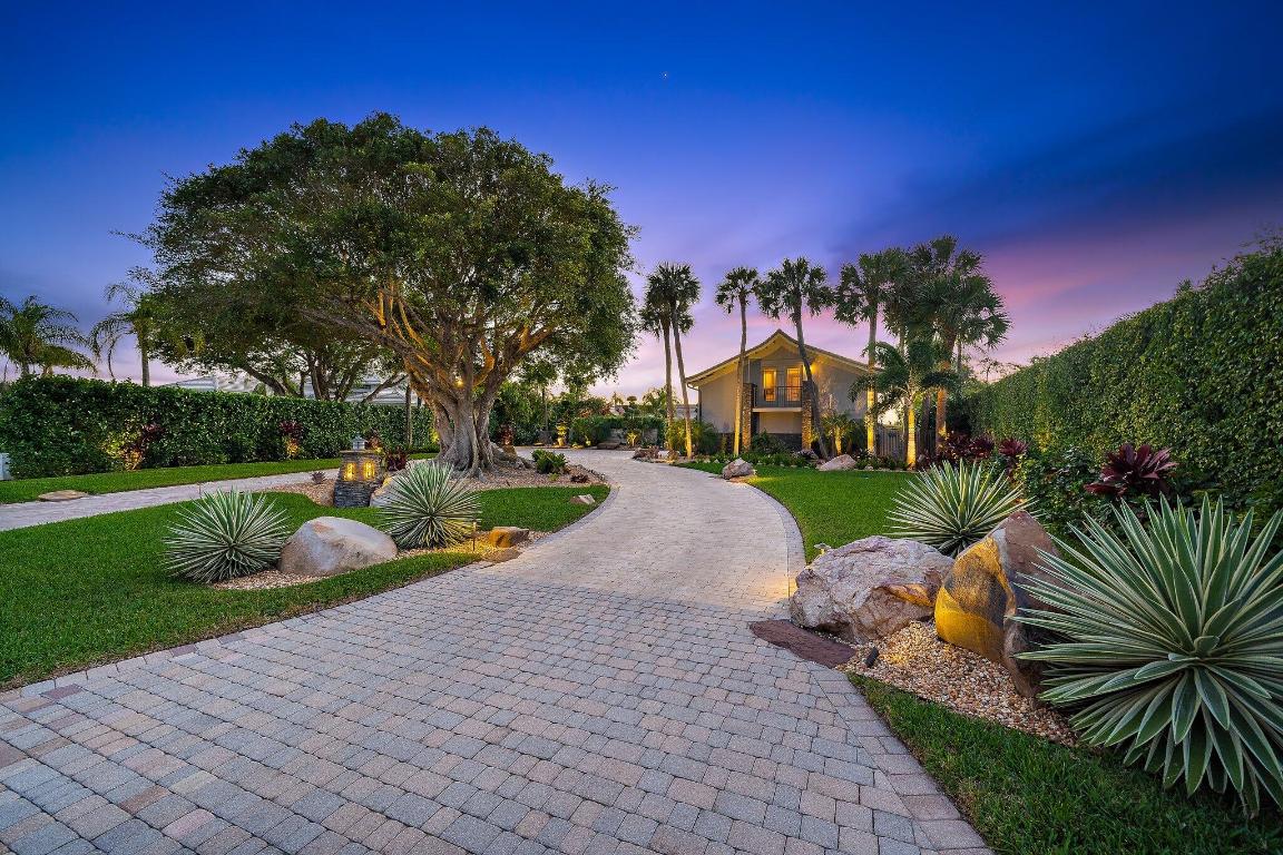 JUPITER INLET BEACH COLONY - Residential