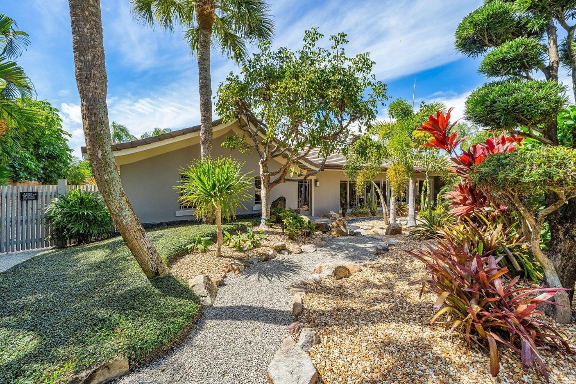 JUPITER INLET BEACH COLONY - Residential