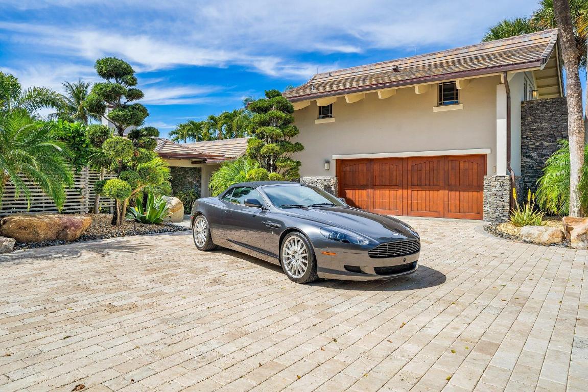 JUPITER INLET BEACH COLONY - Residential