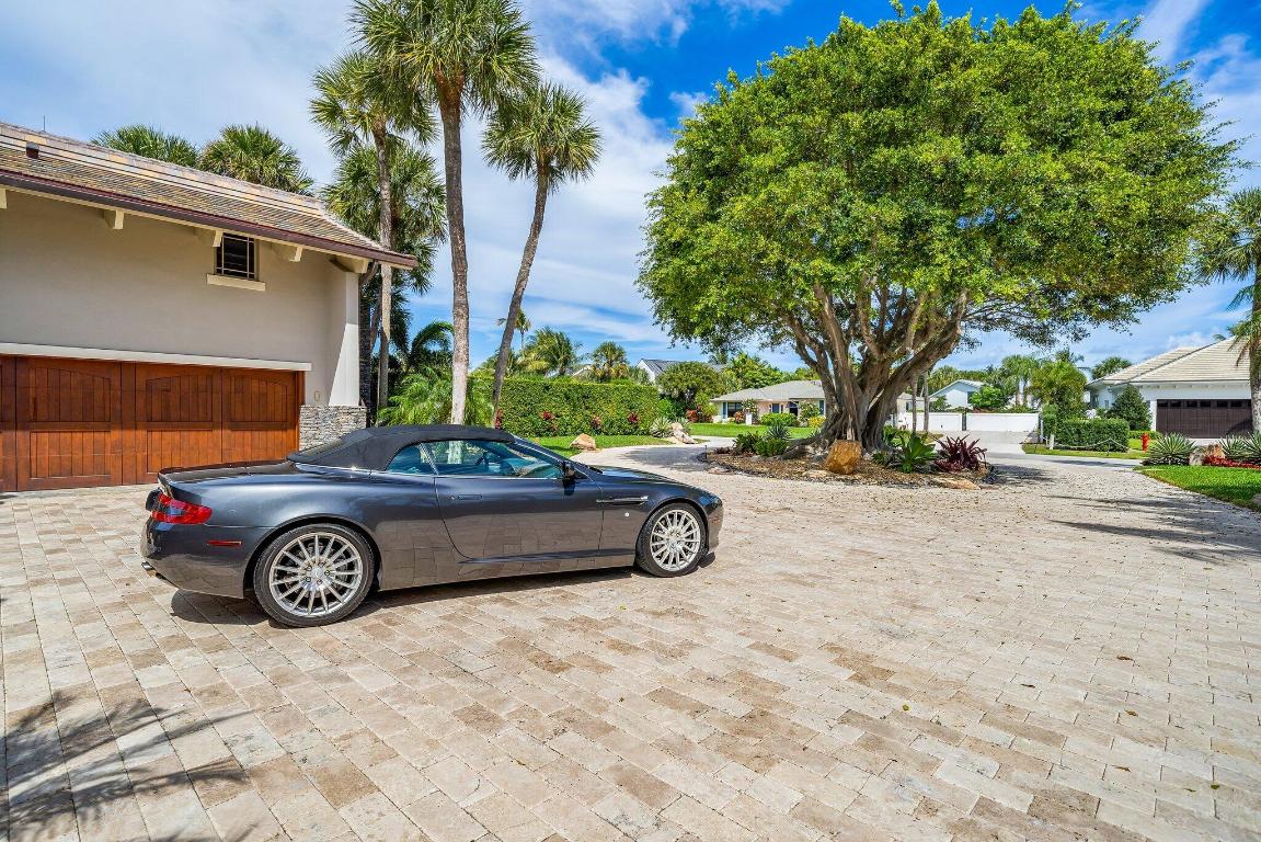 JUPITER INLET BEACH COLONY - Residential