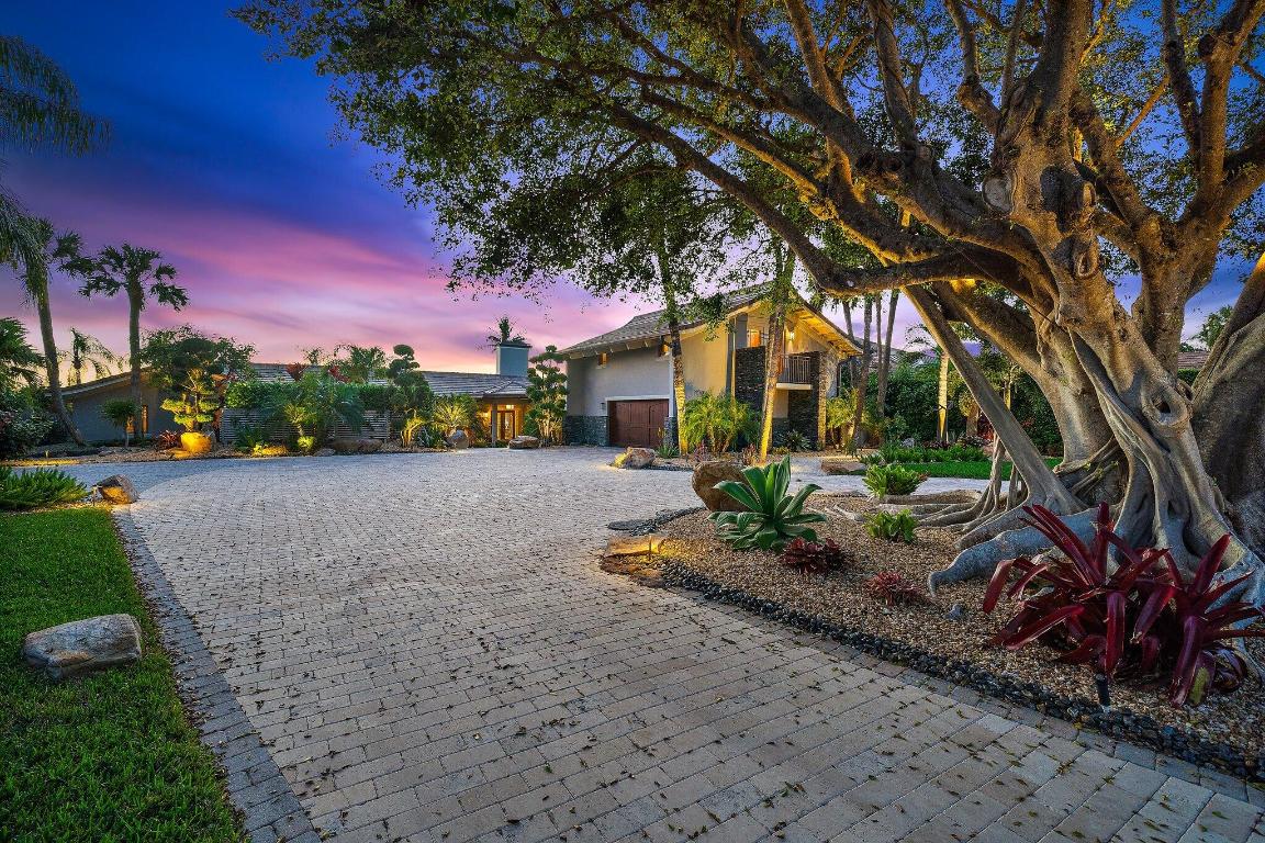 JUPITER INLET BEACH COLONY - Residential