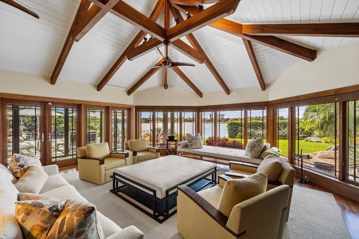 JUPITER INLET BEACH COLONY - Residential