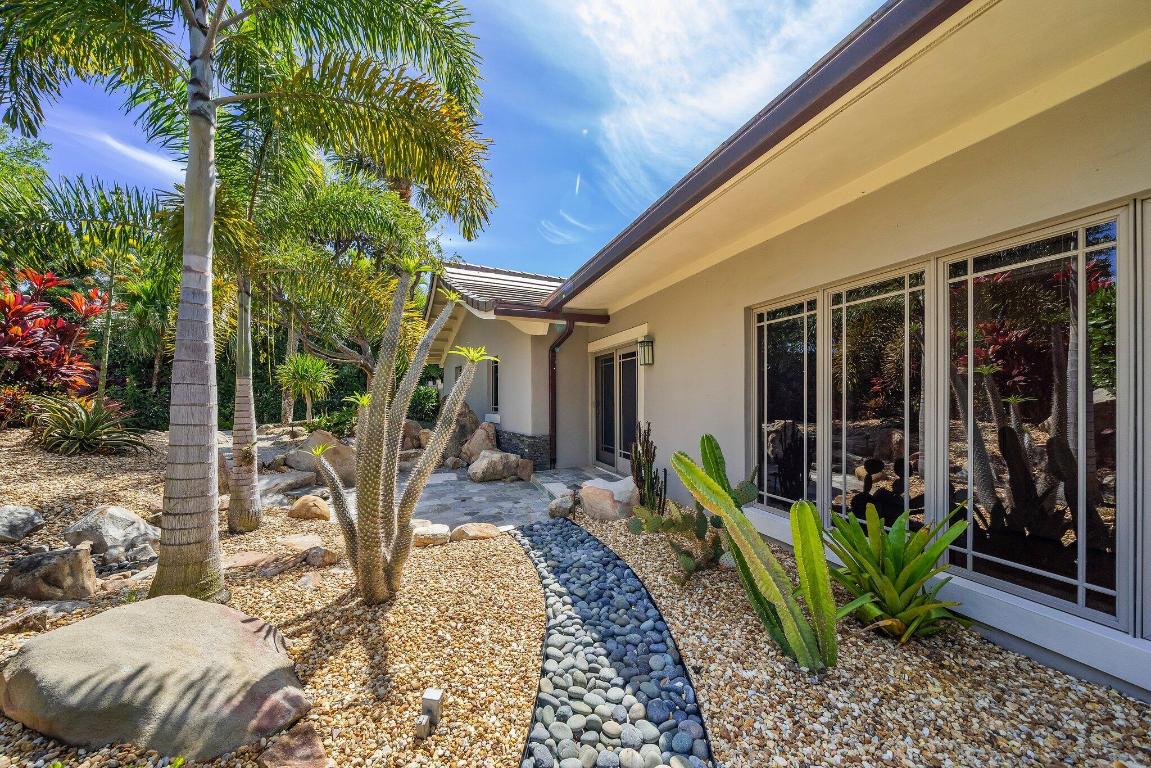 JUPITER INLET BEACH COLONY - Residential