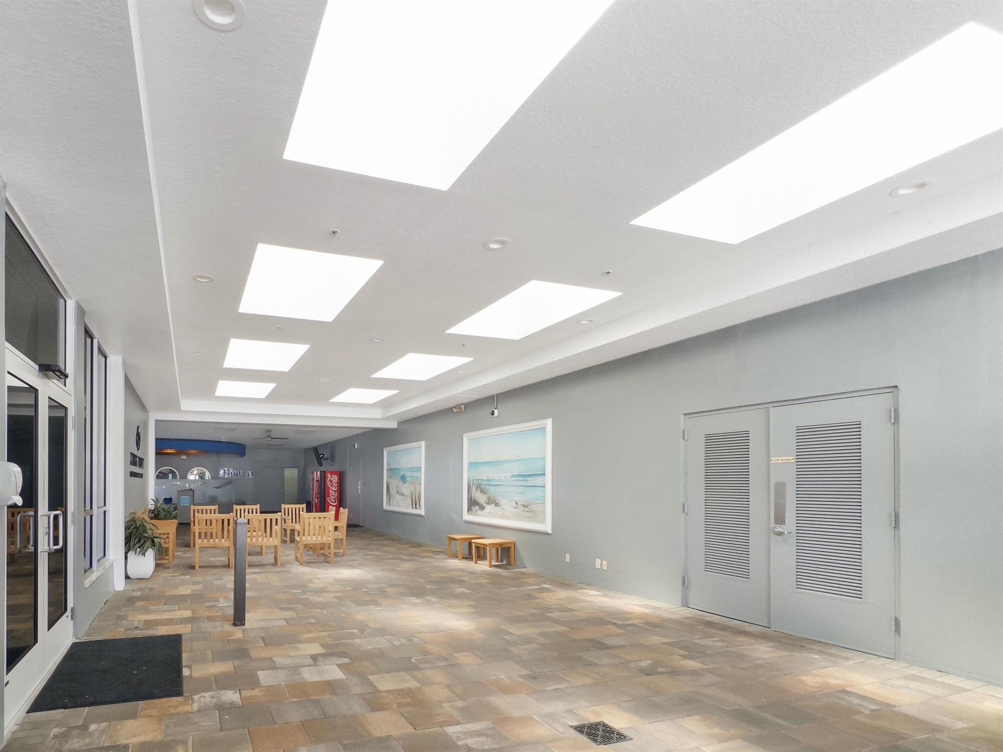 KINGS POINT SAXONY CONDOS - Residential