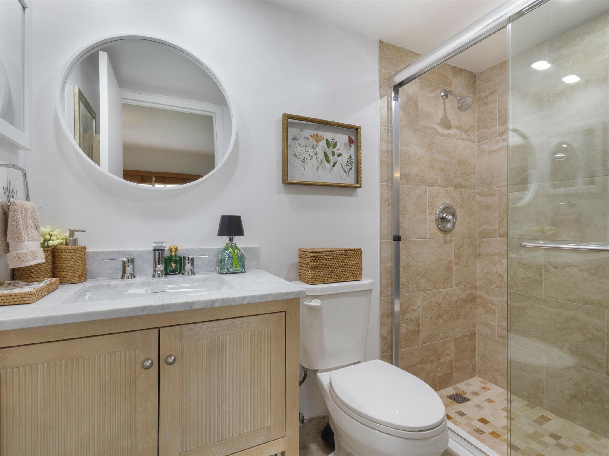 KINGS POINT SAXONY CONDOS - Residential