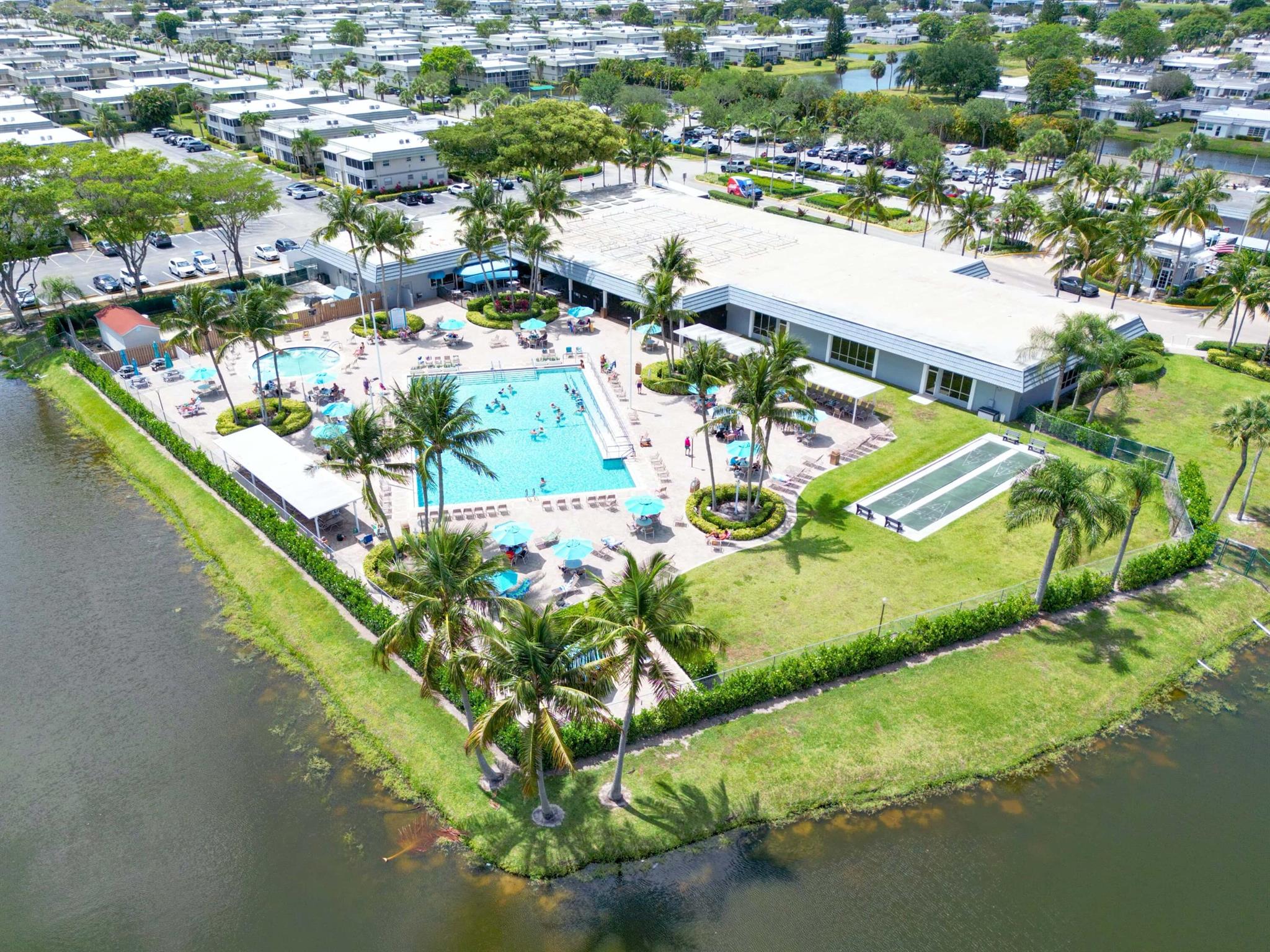 KINGS POINT SAXONY CONDOS - Residential