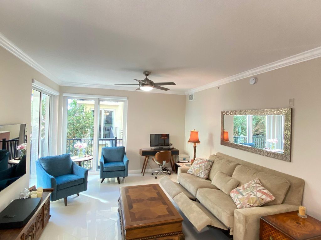 Photo of 225 NE 1st Street #202, Delray Beach, FL 33444 (MLS # R11084528)