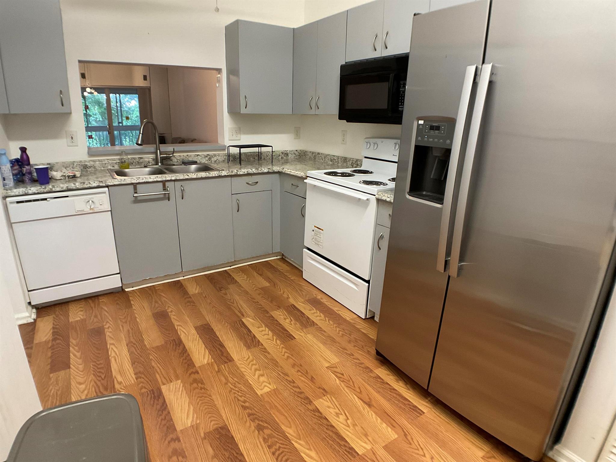 5016 Rose Hill Drive 2-303