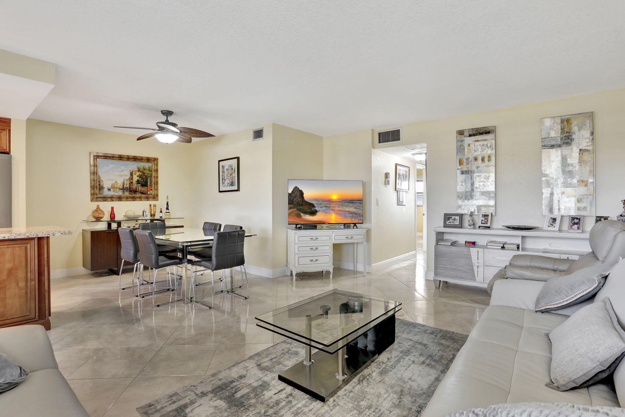 HAMPTON GARDENS 2 CONDO - Residential