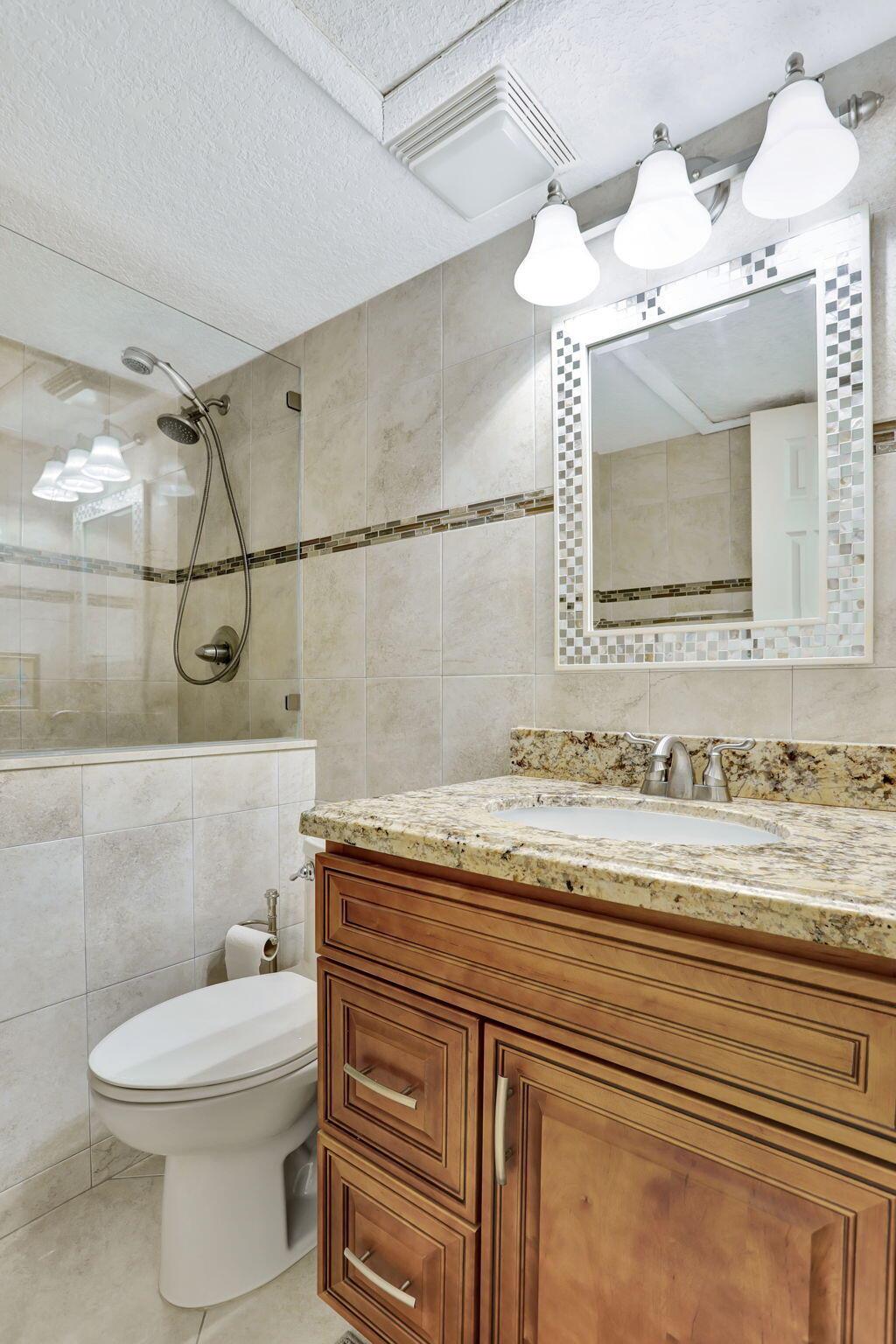 HAMPTON GARDENS 2 CONDO - Residential