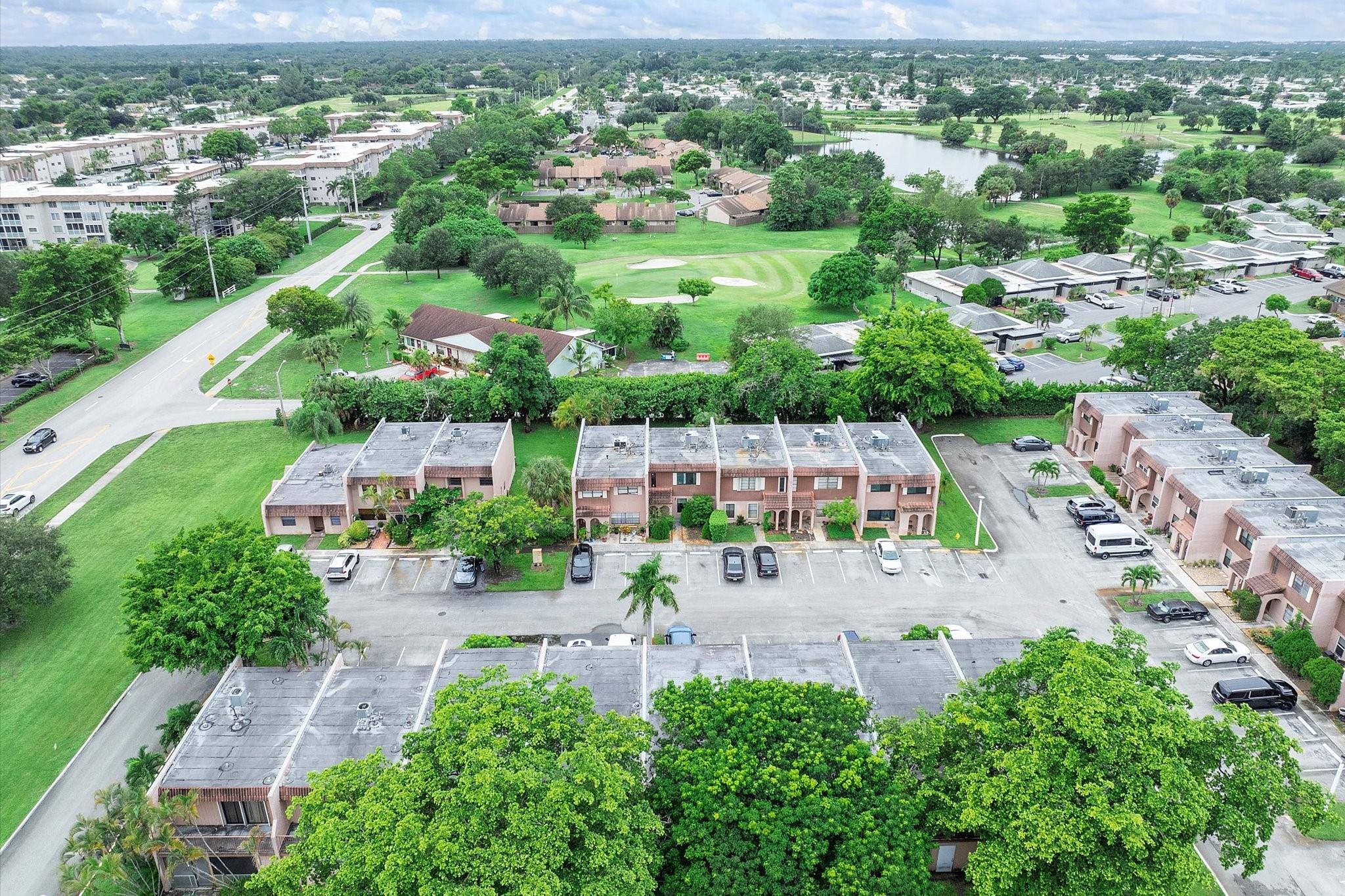 VALENCIA VILLAGE CONDO PH - Residential