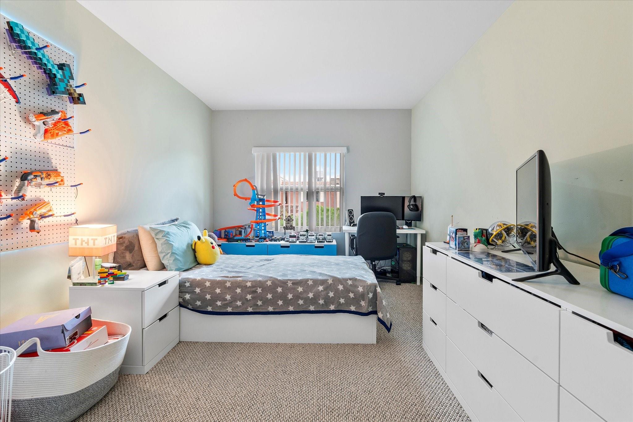 VALENCIA VILLAGE CONDO PH - Residential