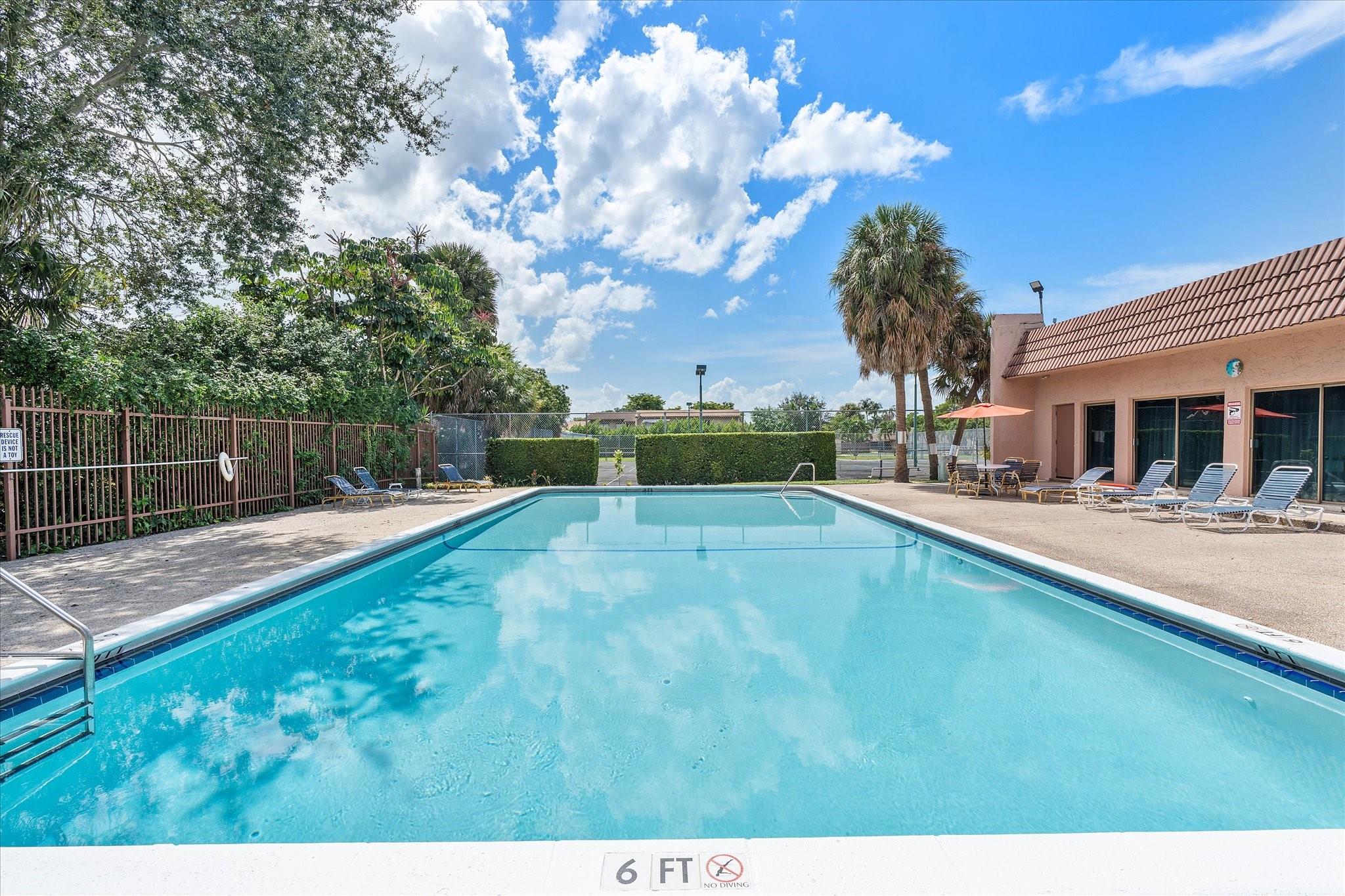 VALENCIA VILLAGE CONDO PH - Residential