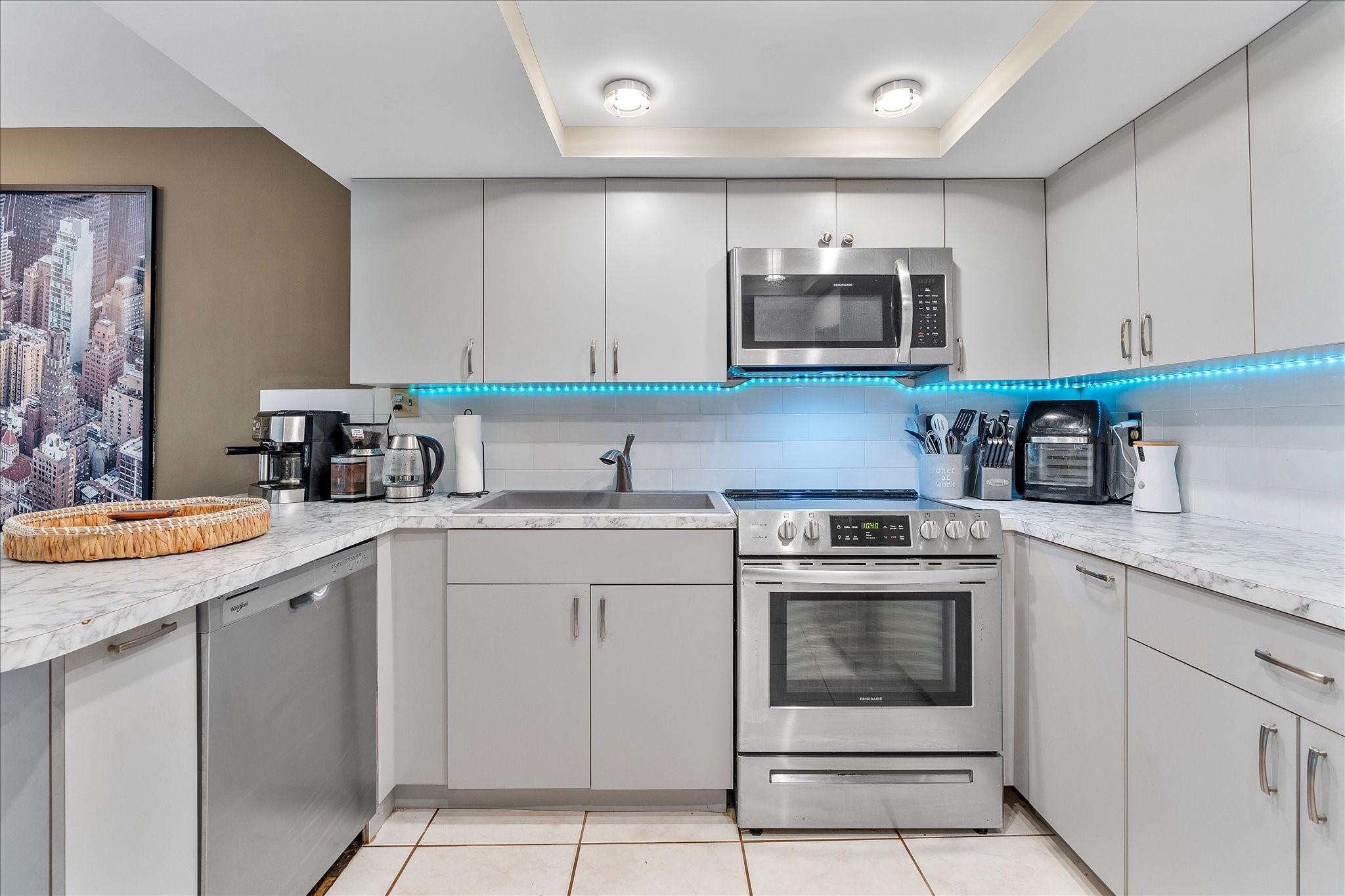 VALENCIA VILLAGE CONDO PH - Residential