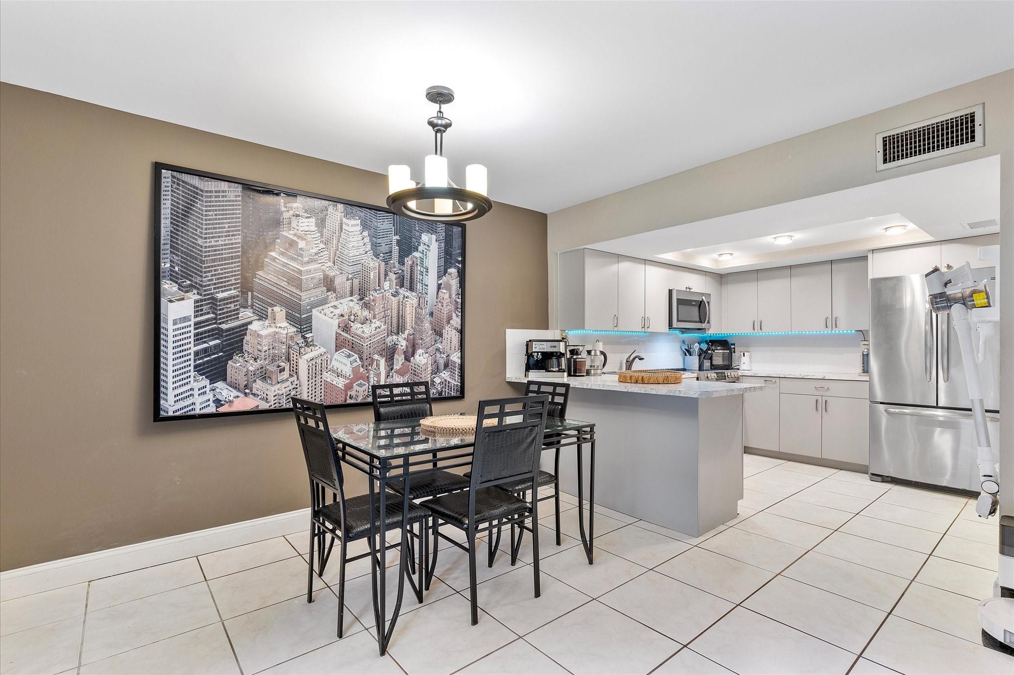 VALENCIA VILLAGE CONDO PH - Residential