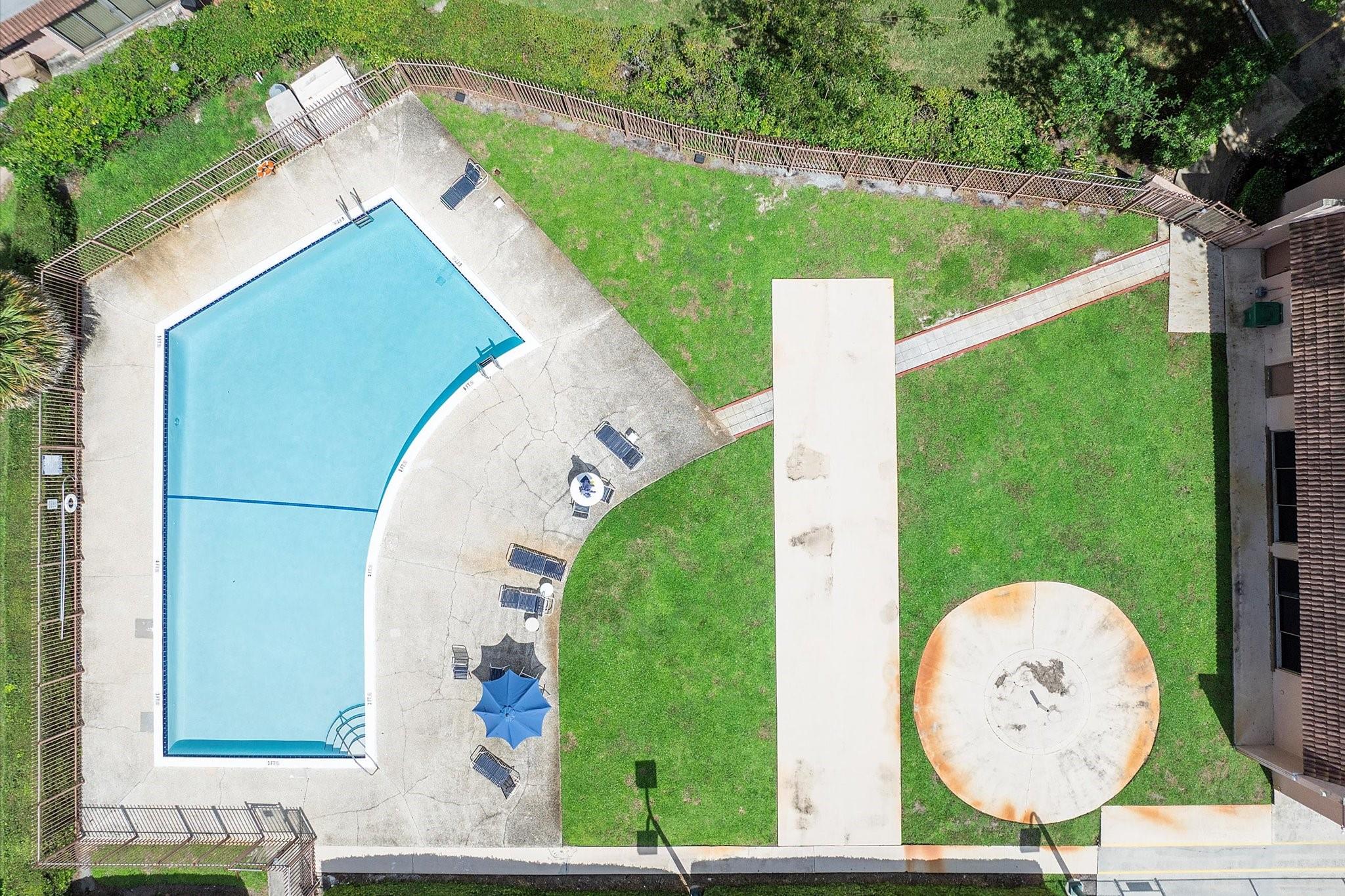 VALENCIA VILLAGE CONDO PH - Residential