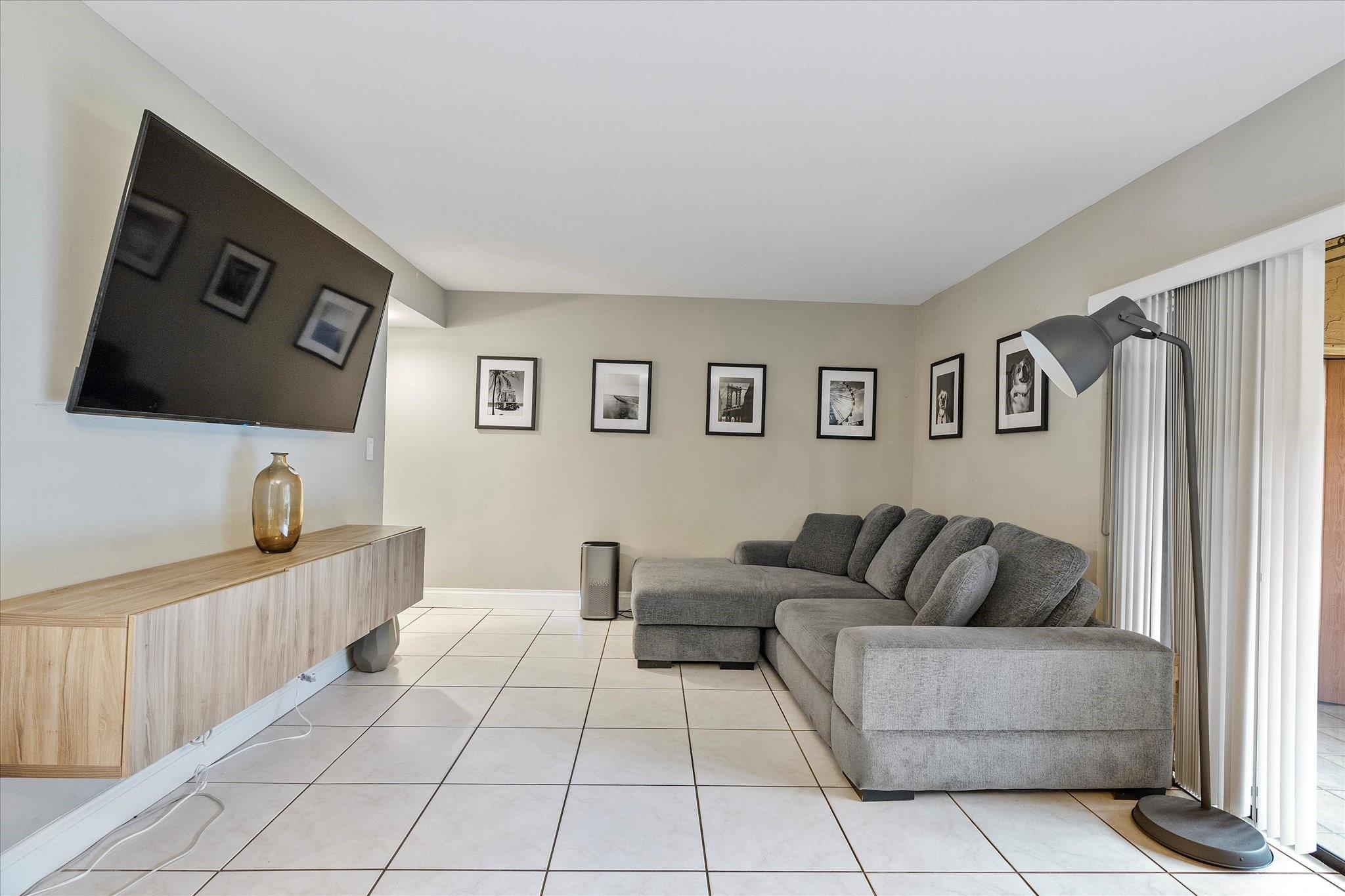 VALENCIA VILLAGE CONDO PH - Residential
