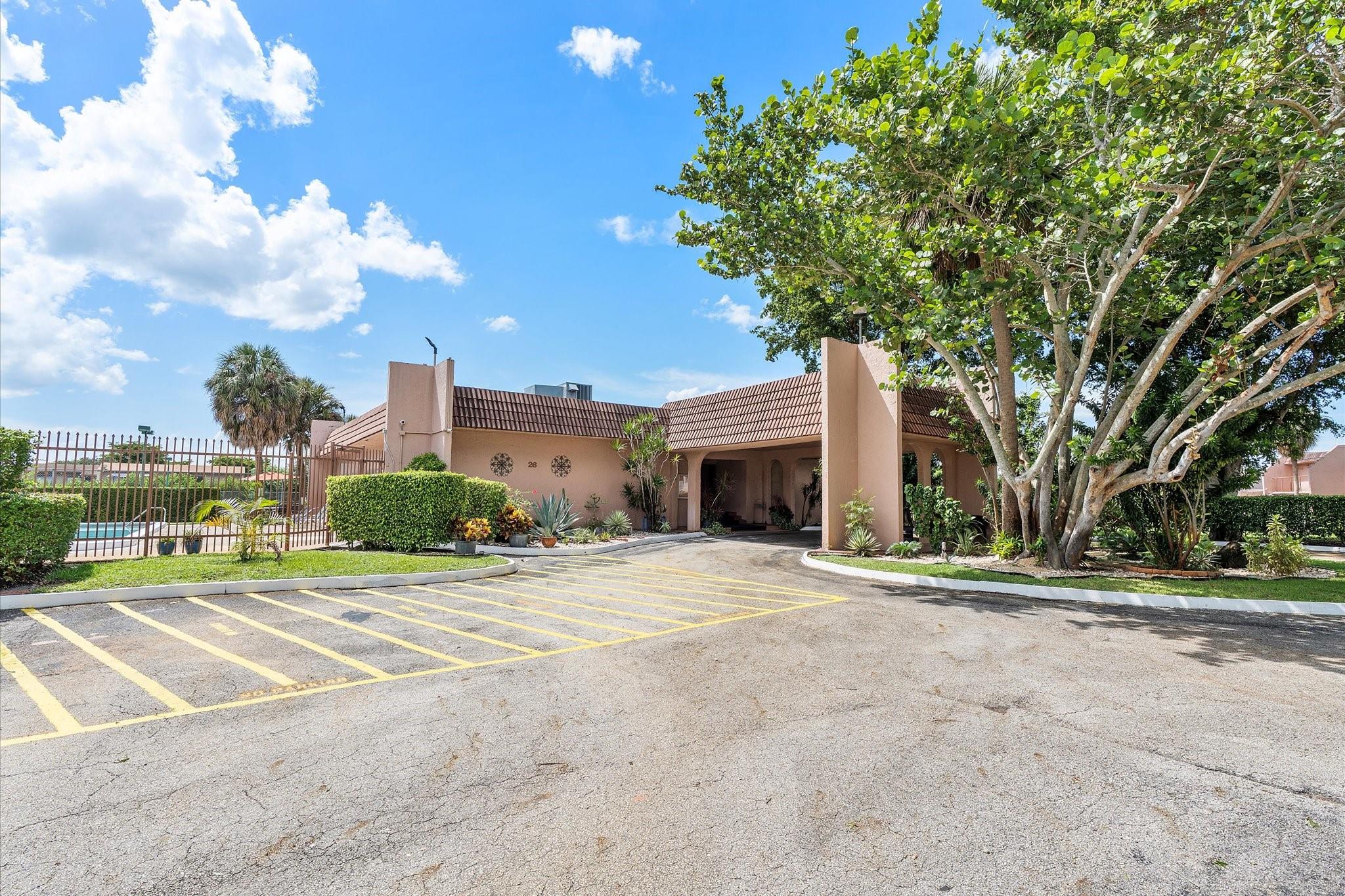 VALENCIA VILLAGE CONDO PH - Residential