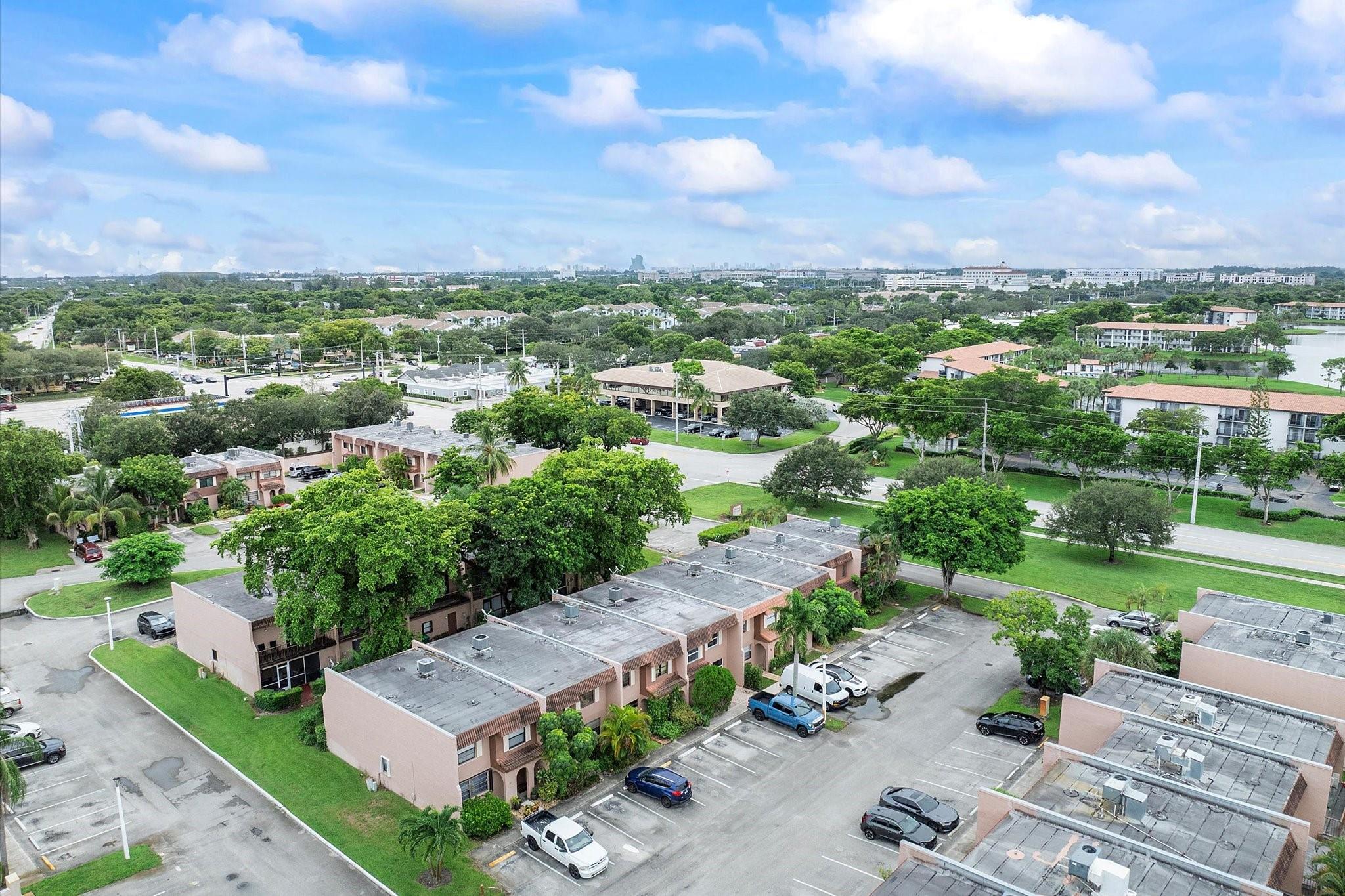 VALENCIA VILLAGE CONDO PH - Residential
