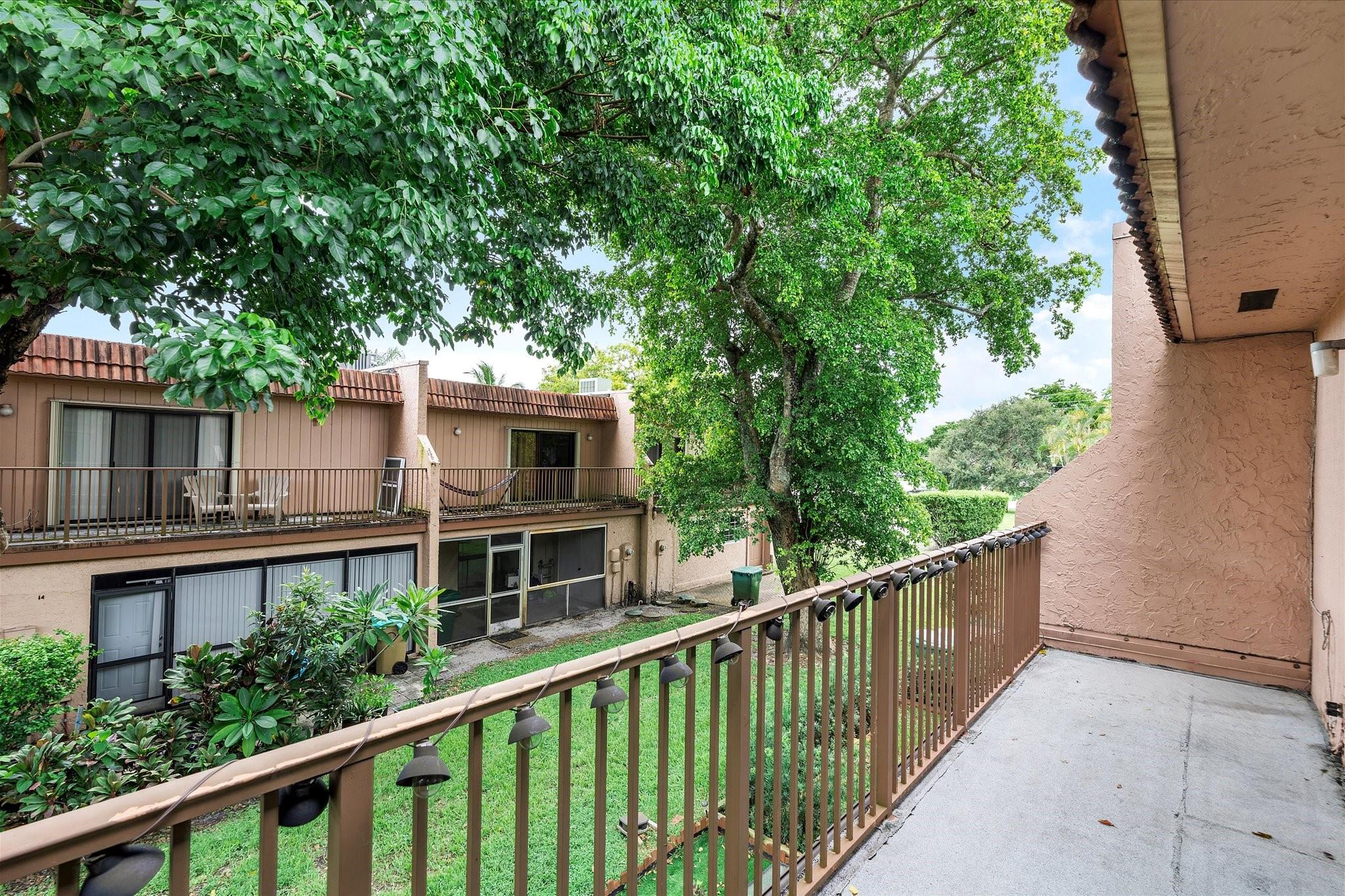 VALENCIA VILLAGE CONDO PH - Residential