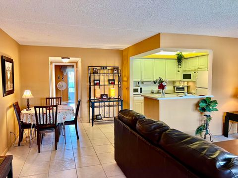 174 Lyndhurst L Deerfield Beach FL 33442