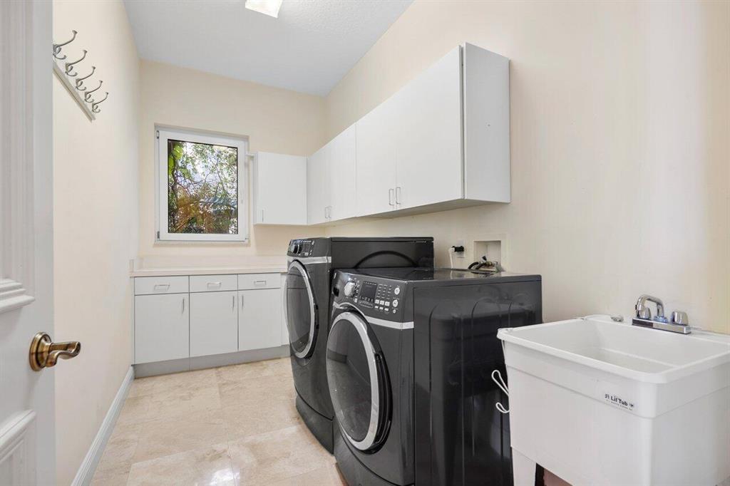 LAKE SHORES LANTANA - Residential