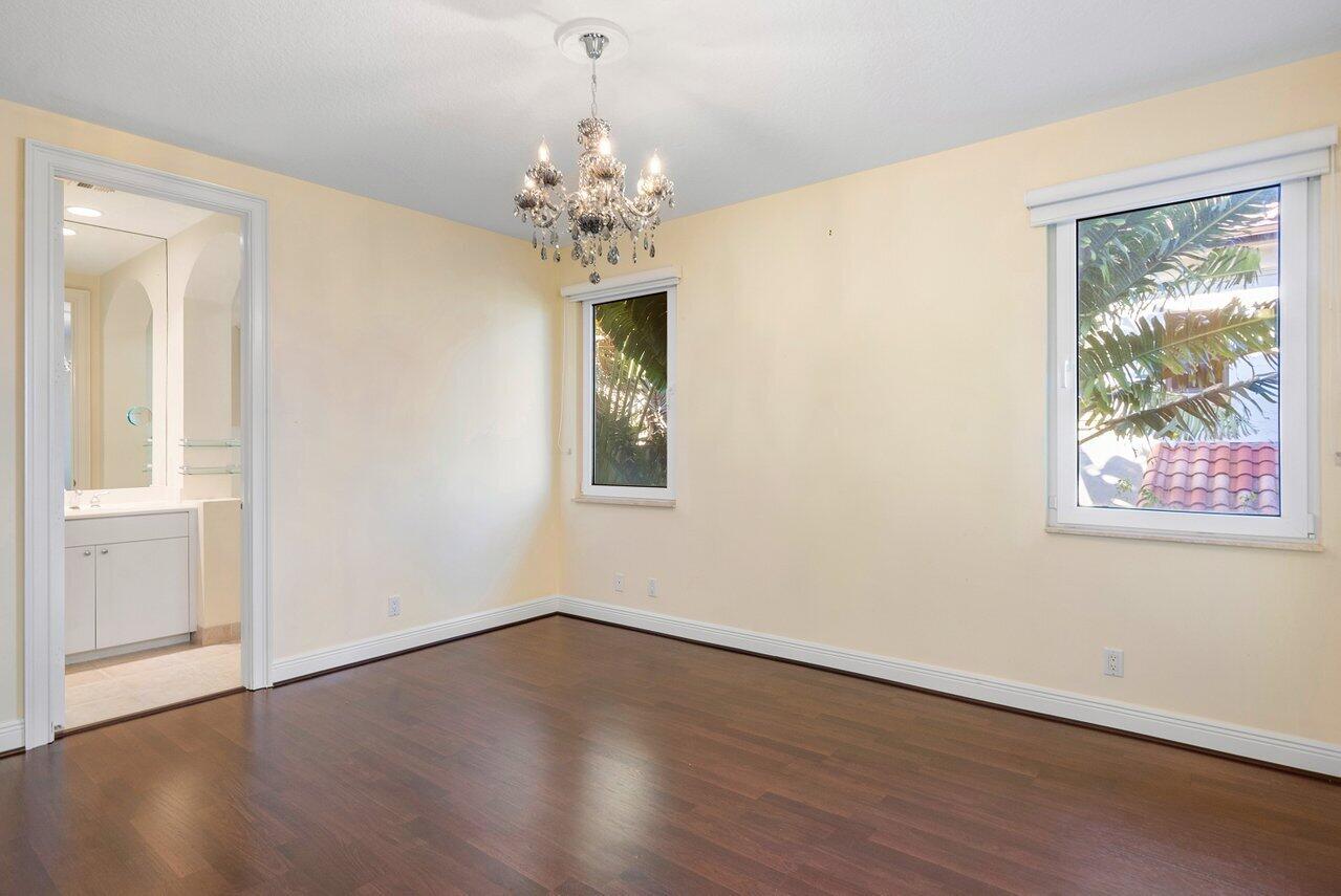 LAKE SHORES LANTANA - Residential