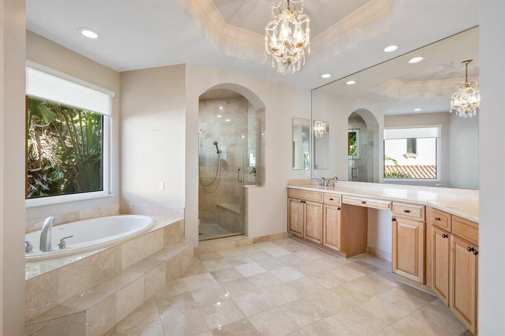 LAKE SHORES LANTANA - Residential