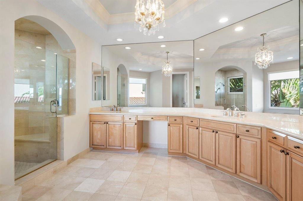 LAKE SHORES LANTANA - Residential