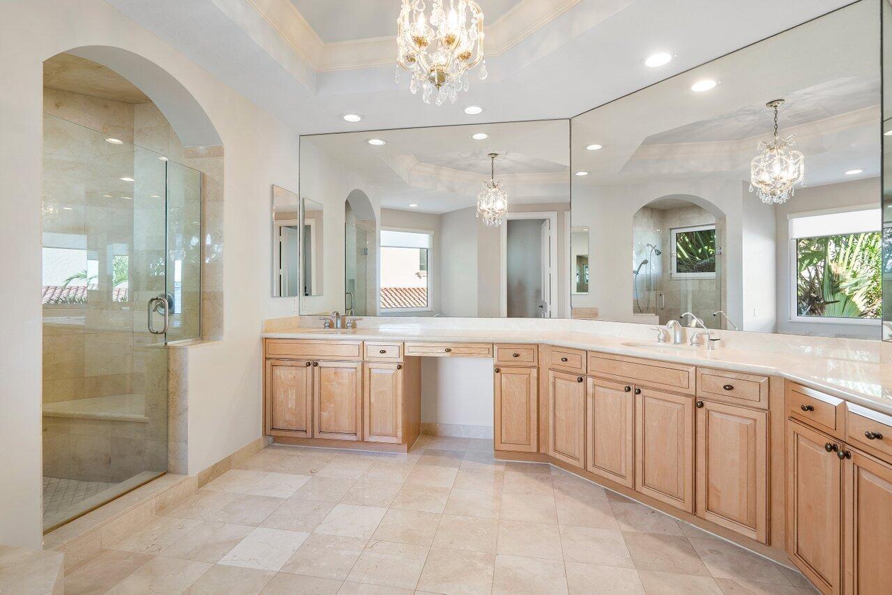 LAKE SHORES LANTANA - Residential