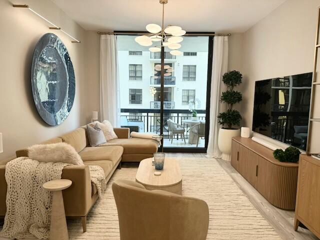 701 S Olive Avenue 1206, West Palm Beach, FL, 33401/$1,140,000 1 701 S Olive Avenue 1206