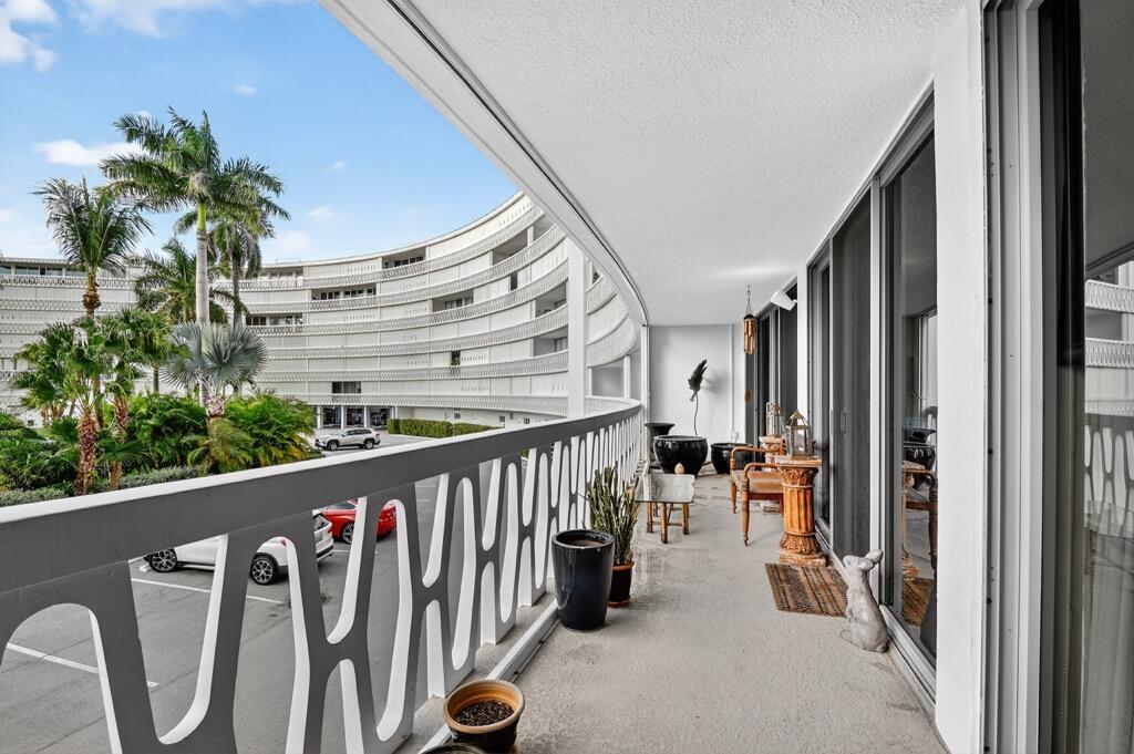 PRESIDENT OF PALM BEACH C - Residential