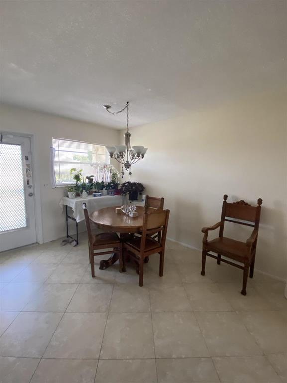 VILLAGE ROYALE CONDO 7 - Residential