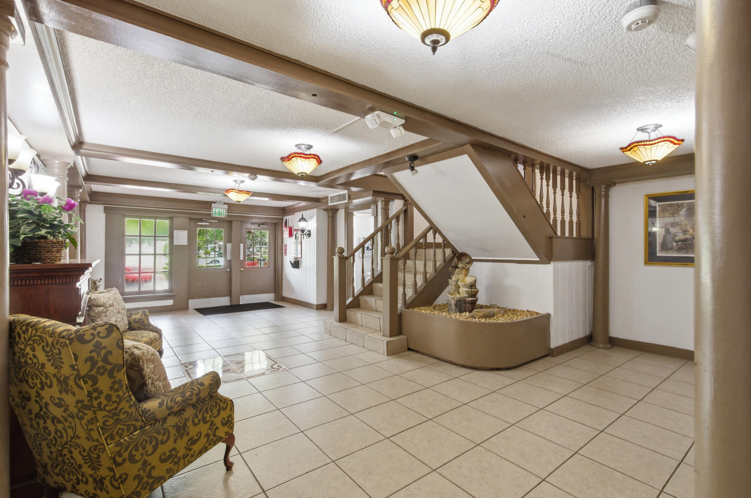 INTERNATIONAL VILLAGE - Residential