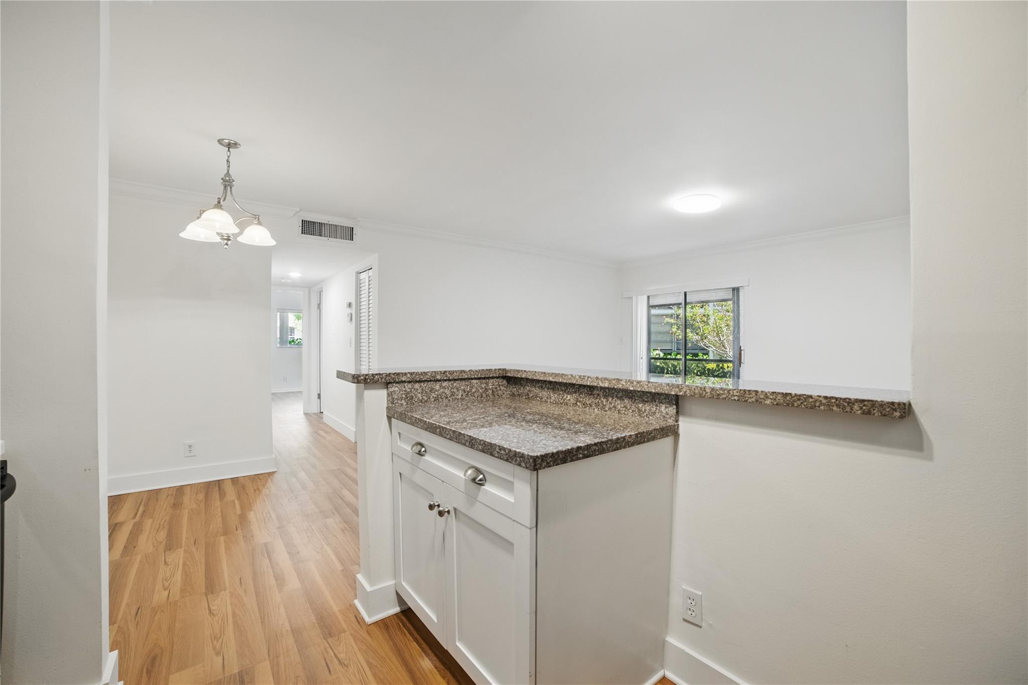 7114 Ashmont Cir 104