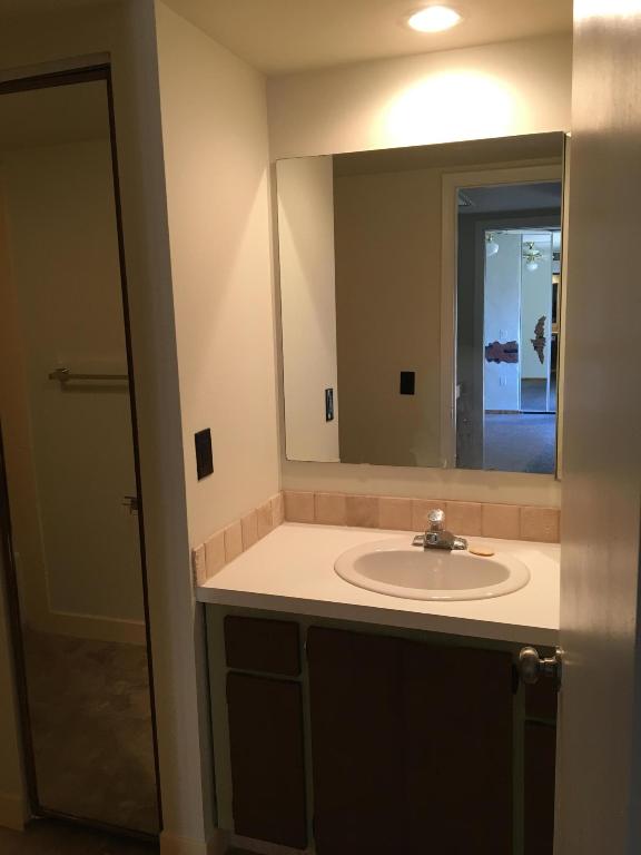 SANDALWOOD ESTATES - Residential Lease