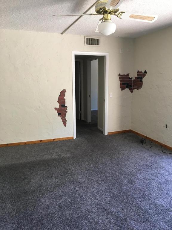 SANDALWOOD ESTATES - Residential Lease