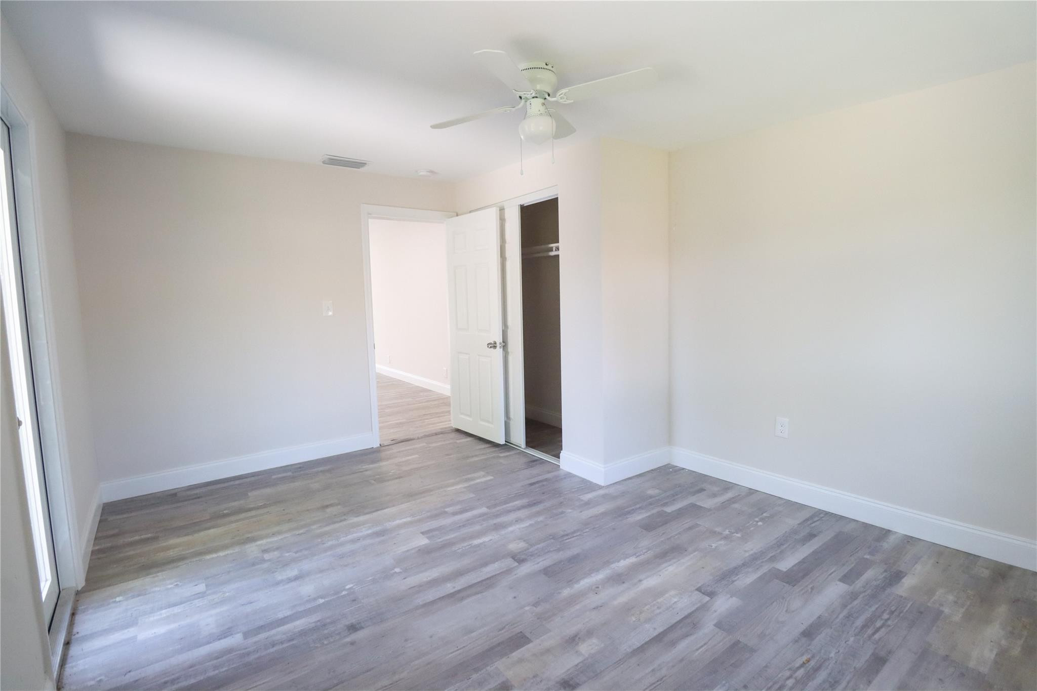 Broadview Country Club Es - Residential