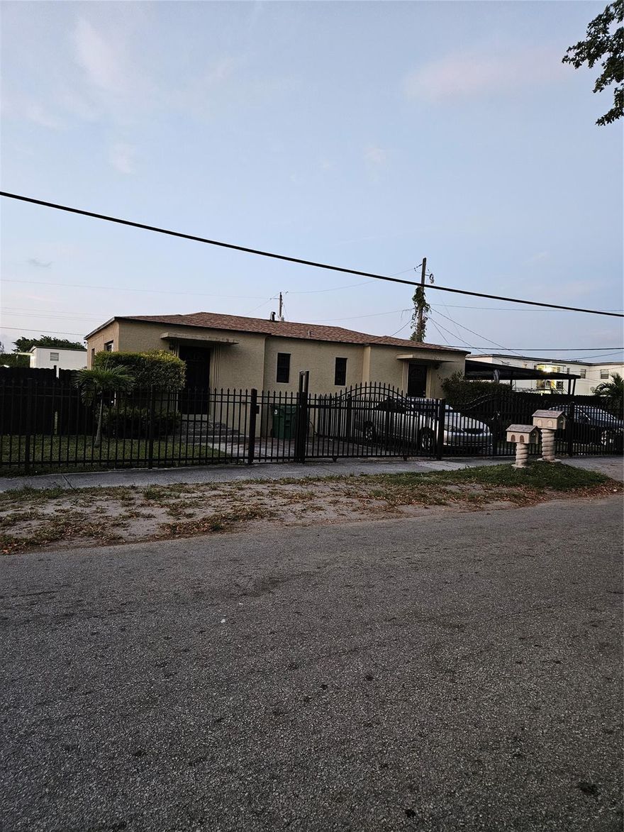 1 Bedroom 1 bath with long term tenants on both sides.  Big yard with fence all around for tenants piece of mind and the front yard is also separated.  Each unit has it own electric meter and both units have their own washer and dryer.  One unit is completely renovated to include granite countertop and stainless steel appliances.  According to seller, roof is fairly new.