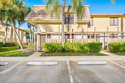 A home in Plantation